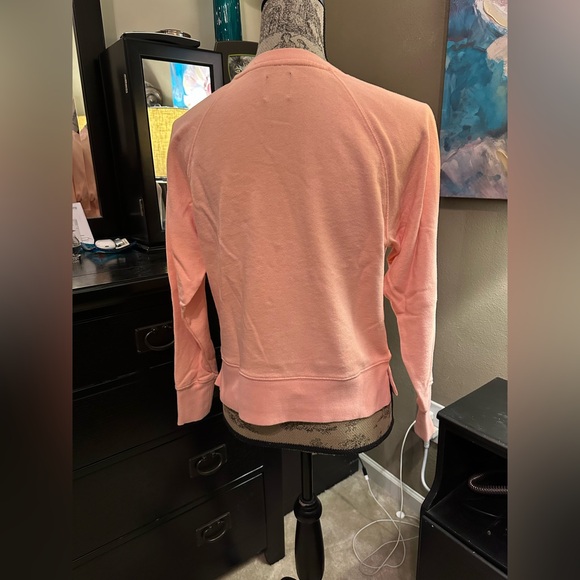 Gap Sweatshirt - Picture 2 of 3